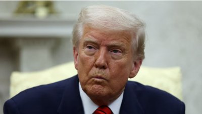 যুক্তরাষ্ট্রের দুর্বল অর্থনীতি নিয়ে ট্রাম্পের কাছে নেই কোনও সদুত্তর image